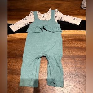 Jessica Simpson Jumpsuit 3-6mo